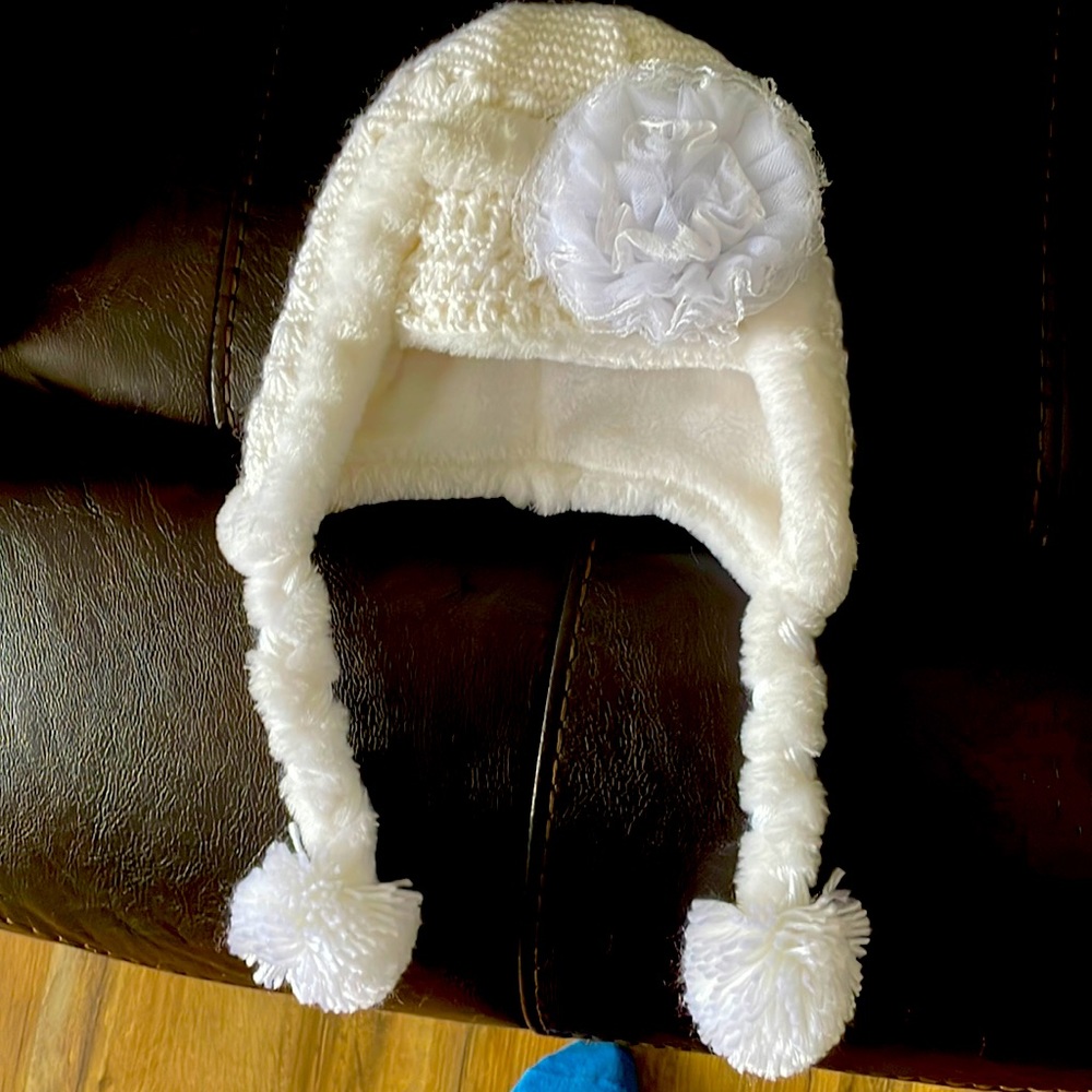 Winter hat. Fleece lined. Never worn. Jamie Rae. Fits 18 months to 3 years.